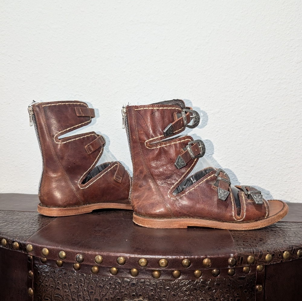 FreeBird CLEOPATRA Distressed Brown Sandals in size 8 - Picture 12 of 16
